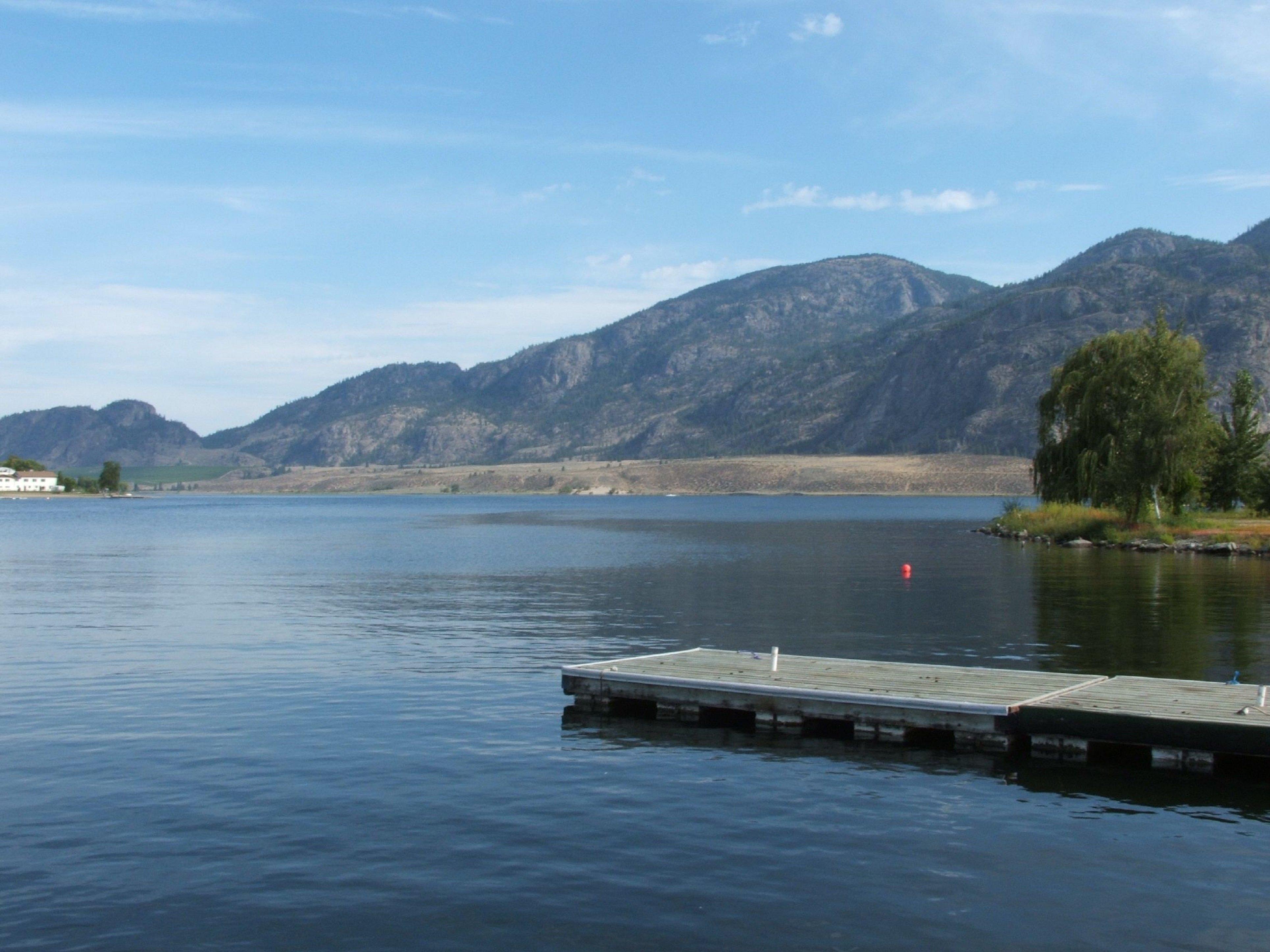 Holiday Inn Hotel & Suites Osoyoos, An Ihg Hotel Exterior photo